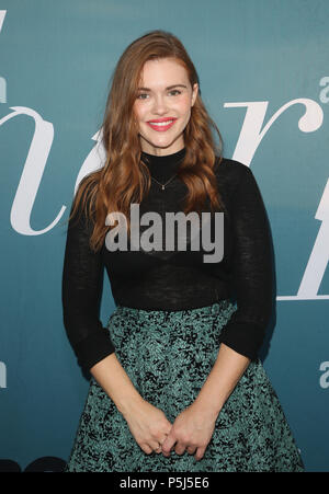 Hollywood, CA. 26 Juin, 2018. Holland Roden, arrivant à la première de HBO'S 'Sharp' Objets au Cinerama Dome, à Hollywood, Californie le 26 juin 2018. Credit : Faye Sadou/media/Alamy Punch Live News Banque D'Images