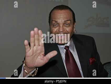 Berlin, USA. 20 juillet, 2005. 20.07.2005 -- Reents/Siemoneit -- JOSEPH JOE JACKSON (Vater von Michael) auf der Pressekonferenz im Hotel Estrel à Berlin. Freitag Kommenden wird er dort seinen Geburtstag feiern. Crédit : Reents PK/AdMedia/ZUMA/Alamy Fil Live News Banque D'Images