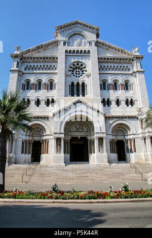 La Cathédrale de Saint Nicolas à Monaco-Ville, Monaco. Il a été construit en 1875-1903 et consacrée en 1911. Banque D'Images