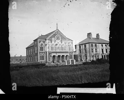 [Ambrose Memorial Chapel, Porthmadog] [GRAPHIC].. 1 : négatif, verre au collodion humide, n&b ; 16,5 x 21,5 cm. vers 1875. Thomas, John, 93 Ambrose Memorial Chapel, Porthmadog ANL3362111 Banque D'Images