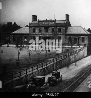 N/A. Anglais : Collège de l'Université Dalhousie, Halifax, Nouvelle-Écosse, Canada. Cette photo montre l'original Dalhousie College bâtiment qui fait face à la Grande Parade dans le centre-ville d'Halifax. Il s'est déplacé sur un site commun sur l'Afrique en 1886, maintenant la forêt Campus de l'Université Dalhousie. English : Dalhousie College, Halifax (Nouvelle-Écosse, Canada). Cette photographie montre le bâtiment original de l'Université Dalhousie qui était situé en face de Grand Parade au centre-ville de Halifax. En 1886, le collège s'est installé sur un site de Commune du Sud, l'actuel campus Forrest de l'université. 1871. William Notman Banque D'Images