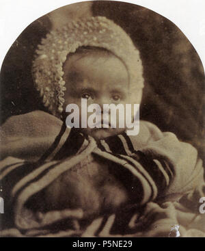 N/A. 'Baby', 'Pictet un an infant naufragés une fois dans le Surf & Madras à nouveau dans l'épave du bateau à vapeur de Colombo". L'objet est Georgina Anna Marie Pictet, fille du capitaine Francis Pictet, de l'infanterie, natif de Madras et Rose Famille Prinsep Mackenzie, la nièce de Julia Margaret Cameron. L'albumine, 172 x 148mm (6 3/4 x 5 7/8'). National Museum of Photography, Film & Television, Bradford. Avril 1864. Julia Margaret Cameron (1815-1879) Noms alternatifs Julia Margaret Pattle, Julia Margaret Cameron Pattle ; Julia M. Cameron, Julia Margaret née Pattle ; Julia Margaret née Pattle Descrip Banque D'Images