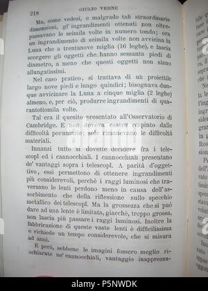 N/A. Photo du livre 'Dalla Terra Alla Luna', imprimé en 1880. . Jules Verne (1828-1905) Noms alternatifs Jules Gabriel Verne écrivain français Description Date de naissance/Décès 8 Février 1828 24 mars 1905 Lieu de naissance/décès Nantes Amiens période de travail 1850- Contrôle d'autorité : Q33977 VIAF:76323989 ISNI:0000 0001 2140 0562 ULAN:500253402 RCAC:n:NLA79064013 35580378 407 WorldCat Dalla Terra alla Luna - 218 Banque D'Images