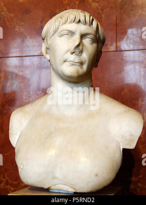 N/A. Buste de Trajan (53-117 AD), l'empereur . Empire romain : circa 100 AD. N/A 252 Trajan Buste Louvre MA1250 Banque D'Images
