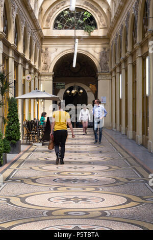 La Galerie Vivienne est l'un des passages couverts de Paris, France. Banque D'Images