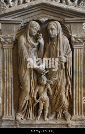 L'art roman sarcophage d'un couple marié. Environ 240 AD. Le couple s'étendant les mains pour chacun. Détail. Glyptothèque. Munich. L'Allemagne. Banque D'Images