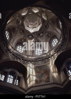 CUPULA DE LA IGLESIA DE SAN LORENZO - 1667. Auteur : Guarino Guarini (1624-1683). Lieu : EGLISE DE SAN LORENZO, À TURIN, ITALIE. Banque D'Images