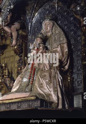 VIRGEN DE LOS REYES - SIGLO XIII - Capilla Real DE LA CATEDRAL DE SEVILLA. Auteur : anonyme. Emplacement : CATEDRAL-intérieur, Sevilla, Séville, ESPAGNE. Banque D'Images