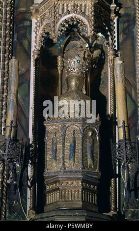 VIRGEN DE LA VEGA - SIGLO XII - GOTICO ESPAÑOL. Emplacement : Catedral Vieja, Salamanca, Espagne. Banque D'Images