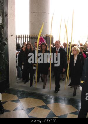 ENTRADA DE FIELES EN LA CATEDRAL DE LA ALMUDENA EL DOMINGO DE RAMOS. Emplacement : CATEDRAL DE LA ALMUDENA, MADRID, ESPAGNE. Banque D'Images