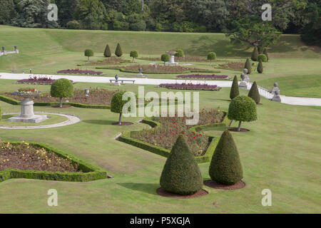 Le jardin Italien et terrasses à Powerscourt Garden en Irlande, une attraction touristique populaire Banque D'Images