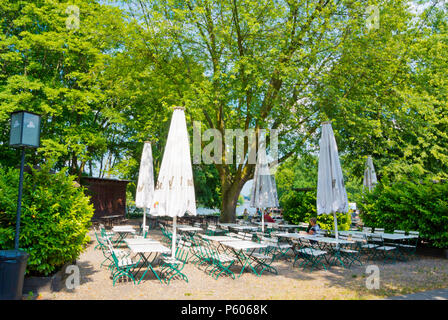 Haus Zenner, Zenner restaurant beer garden, parc de Treptow, Alt-Treptow, Berlin, Allemagne Banque D'Images