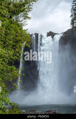 Snoqualmie falls, Lower Falls, Washington State Banque D'Images