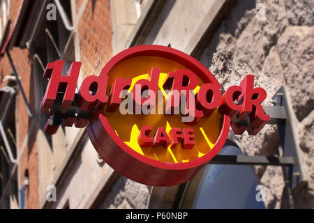 Copenhague, Danemark - 26 juin 2018 : Hard Rock Cafe Inc. est une chaîne de restaurants à thème fondée en 1971, sur l'établissement Restaurant sign Banque D'Images