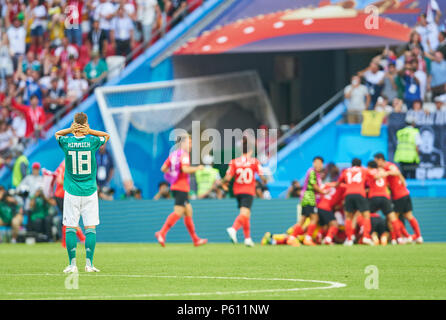 Allemagne - Corée du sud, football, Kazan, 27 juin 2018, 18 Joshua KIMMICH DFB Triste, Déçu, en colère, d'émotions, de déception, de frustration, de tristesse, de frustration, désespéré, le désespoir, l'Allemagne - RÉPUBLIQUE DE CORÉE 0-2 FIFA World Cup 2018 la Russie, Groupe F, de la saison 2018/2019, le 27 juin 2018 K un stade z a n - a r e n a à Kazan, Russie. © Peter Schatz / Alamy Live News Banque D'Images