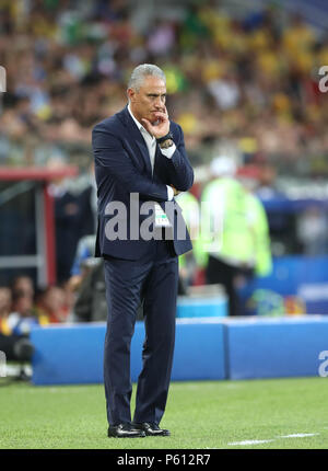 Moscou, Russie. 27 Juin, 2018. L'entraîneur-chef Tite du Brésil s'est vu pendant la Coupe du Monde 2018 Groupe E match entre le Brésil et la Serbie dans la région de Moscou, Russie, le 27 juin 2018. Credit : Xu Zijian/Xinhua/Alamy Live News Banque D'Images