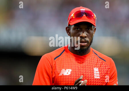 Edgbaston, Birmingham, UK. 27 Juin, 2018. Vingt20 International Cricket, l'Angleterre contre l'Australie ; Chris Jordan de l'Angleterre : l'action de Crédit Plus Sport/Alamy Live News Banque D'Images