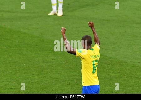 Moscou, Russie. 27 Juin, 2018. Football, Coupe du monde, Serbie vs Brésil, groupe E, à l'Spartak-Stadium : Brésil's Fernandinho. Credit : Federico Gambarini/dpa/Alamy Live News Banque D'Images