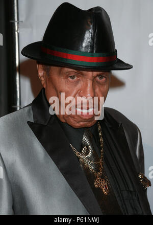 Joe Jackson occupe les Frères Foundation Gala Robert De Niro et Carlos Slim à la Waldorf =Astoria le 7 octobre 2014 à New York. Banque D'Images