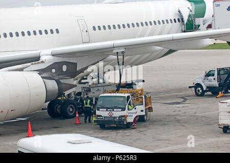 Chicago, IL USA, Jun 2, 2018, l'aéroport international O'Hare, Alitalia Airbus A330 avant le départ, décollage Banque D'Images