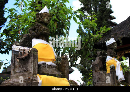 La statue autour de Pura Ulun Danu Batur à Bali. Prises en mai 2018. Banque D'Images