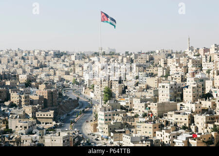 Vieille ville, avec la Jordanie Amman, Jordanie drapeau Banque D'Images