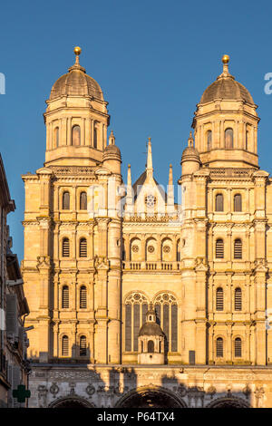 Église Saint Michel DIJON Côte-d'Or Bourgogne-Franche Comte-France Banque D'Images