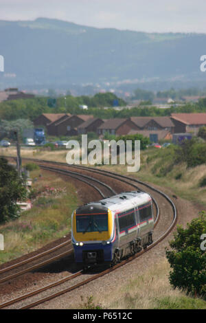 Une première classe nord-ouest 175 DMU avec un service à Holyhead à Abergele dans le Nord du Pays de Galles. Juillet 2004 Banque D'Images