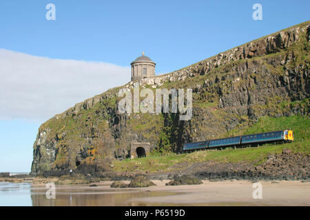 Une approche de Belfast Londonderry à tunnels Castlerock. Mai 2004 Banque D'Images