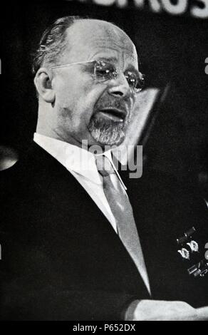 Walter Ulbricht (30 juin 1893 - 1 août 1973) politicien communiste allemand. secrétaire de l'Unité socialiste et, à ce titre, le chef de l'Allemagne de l'Est, de 1950 à 1971 Banque D'Images