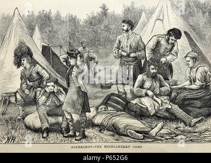 Gravure représente les soldats et les jeunes garçons du camp des Highlanders à Aldershot. Datée 1870 Banque D'Images