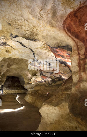 Lascaux IV - Montignac-Lascaux Centre International d'art Cave Fin des travaux. Presque une copie complète de la grotte originale (2016/10/24) Banque D'Images