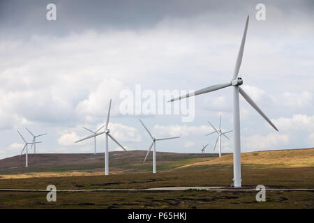 Scout Moor wind farm sur le Pennine Moors entre Rochdale et Ramsbottom, UK. Banque D'Images