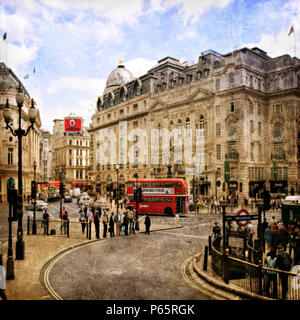 Piccadilly Circus, Londres, UK Banque D'Images