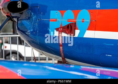 BERLIN - 27 avril 2018 : Fragment de l'avion d'entraînement avancé Pilatus PC-9. ILA Berlin Air Show Exhibition 2018 Banque D'Images