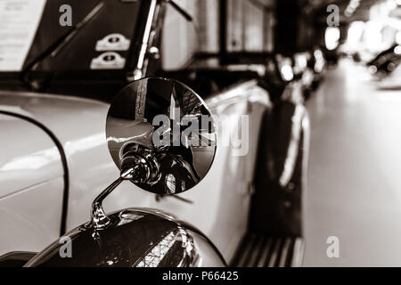 BERLIN - Mai 06, 2018 : voiture rare Lagonda LG45 Open Tourer, 1937. Close-up. Tonifiant. Stylisation. 31 Exposition. Berlin-Brandenbur Oldtimertage Banque D'Images