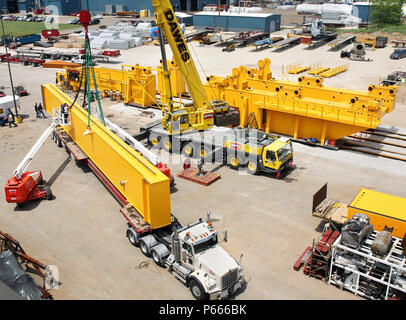 Construction de grue à portique pour nuclear power plant Banque D'Images