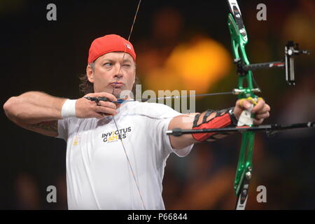 Nicolas Meunier de l'équipe du Canada participe à la finale du tir à l'Invictus 2016 Jeux à l'ESPN Wide World of Sports, Orlando, en Floride, le 9 mai 2016. L'Invictus Games sont une compétition sportive qui a été créé par le prince Harry du Royaume-Uni, après avoir été inspiré par les jeux de guerrier du DoD. Cet événement réunira des blessés, malades et blessés militaires et anciens combattants de 15 pays pour des événements y compris : tir à l'arc, randonnée à vélo, l'aviron, la dynamophilie, le volleyball assis, natation, athlétisme, basket-ball en fauteuil roulant, la course en fauteuil roulant, rugby en fauteuil roulant et wheelch Banque D'Images