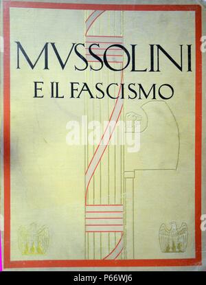 Symbole Fasces du fascisme, en Italie sous Mussolini, était fondée sur un ancien symbole de puissance romaine impériale menée par licteurs devant les magistrats ; un tas de broussailles avec une hache, indiquant la puissance sur la vie et la mort. Banque D'Images