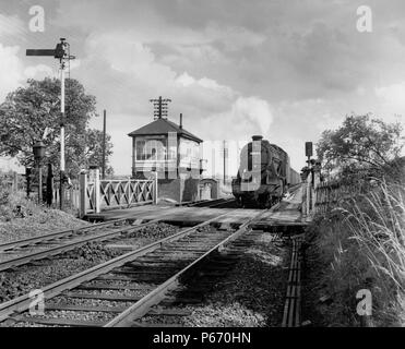 L'emplacement est Whissendine entre, Melton Mowbray et Oakham sur la ligne de Leicester à Peterborough. Le signaleur dans le MR fort regarde la c Banque D'Images