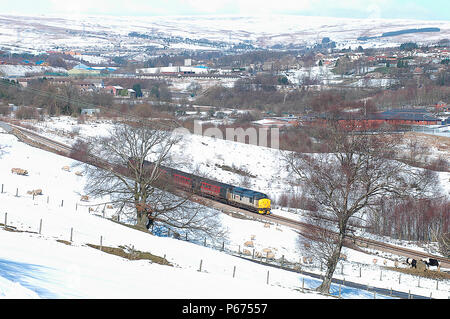 Le transport de passagers entre Cardiff et Rhymney est exploité par les locomotives et stock le samedi comme au début de 2004, lorsqu'une nuit de tempête ajouté Banque D'Images