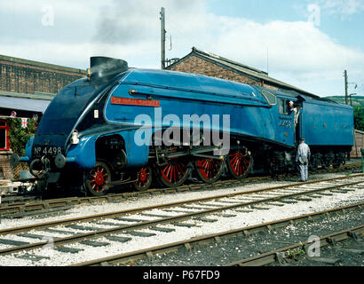 Cumbrian Coast Express. No.4498 Sir Nigel Gresley pose à Carnforth. 21.07.1981. Banque D'Images