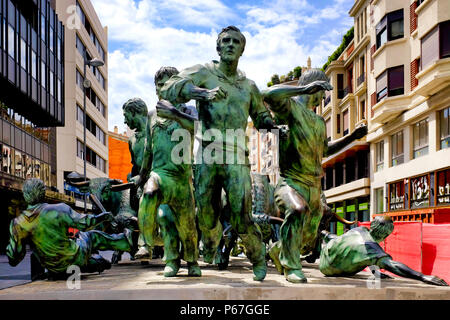 Monumento al Encierro, Pamplona, Navarra, Espagne Banque D'Images