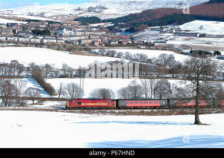 Le transport de passagers entre Cardiff et Rhymney est exploité par les locomotives et stock le samedi comme au début de 2004, lorsqu'une nuit de tempête ajouté Banque D'Images