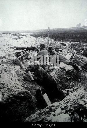 Les artilleurs d'artillerie française à Neuville st vaste ; pendant la première guerre mondiale 1915 Banque D'Images