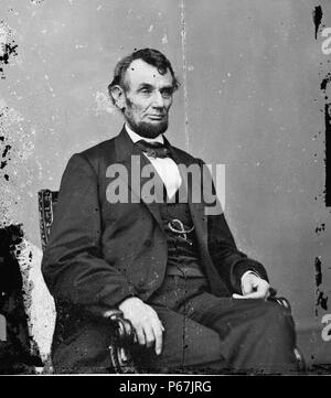 Abraham Lincoln, président des États-Unis, faisant face à droite. Abraham Lincoln était le 16e président des États-Unis et a conduit le pays dans la guerre civile. Banque D'Images