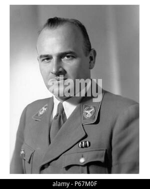 Photographie de Wilhelm Frick (1877-1946) homme politique allemand du parti nazi, qui a servi comme ministre de l'intérieur du Reich dans le cabinet d'Hitler. Datée 1933 Banque D'Images