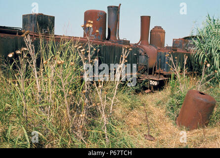 Des tons de rouille sur la locomotive à Vartholomio grec sur le Péloponnèse. Les deux classe Z 2-6-0S sont no7504 SA gauche et droite 1890 Graffenstaden N Banque D'Images