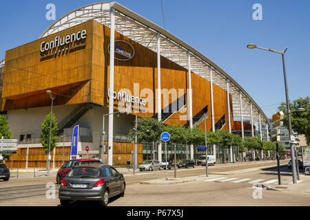 Centre commercial Confluence, Lyon, France Banque D'Images