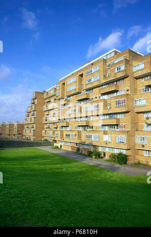 Dawson Heights maisons du Conseil, de l'est 76200, quartier de Southwark, Londres. UK. La succession a été terminé en 1972 et était destiné à être inspiré par un gréa Banque D'Images